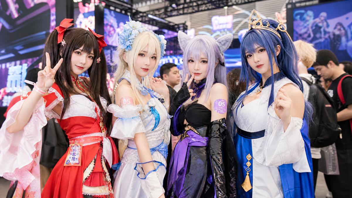 搜同网动漫cosplay视频